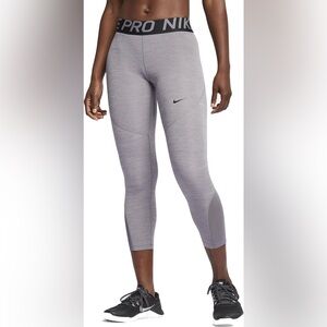 NEW! Nike Pro Dry Fit Training 3/4 Length Grey Leggings Lightweight Womens Large